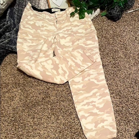 KNOX ROSE🌹tan natural Camo Print skinny Pants front & back pockets SZ12 Like New - Picture 1 of 9